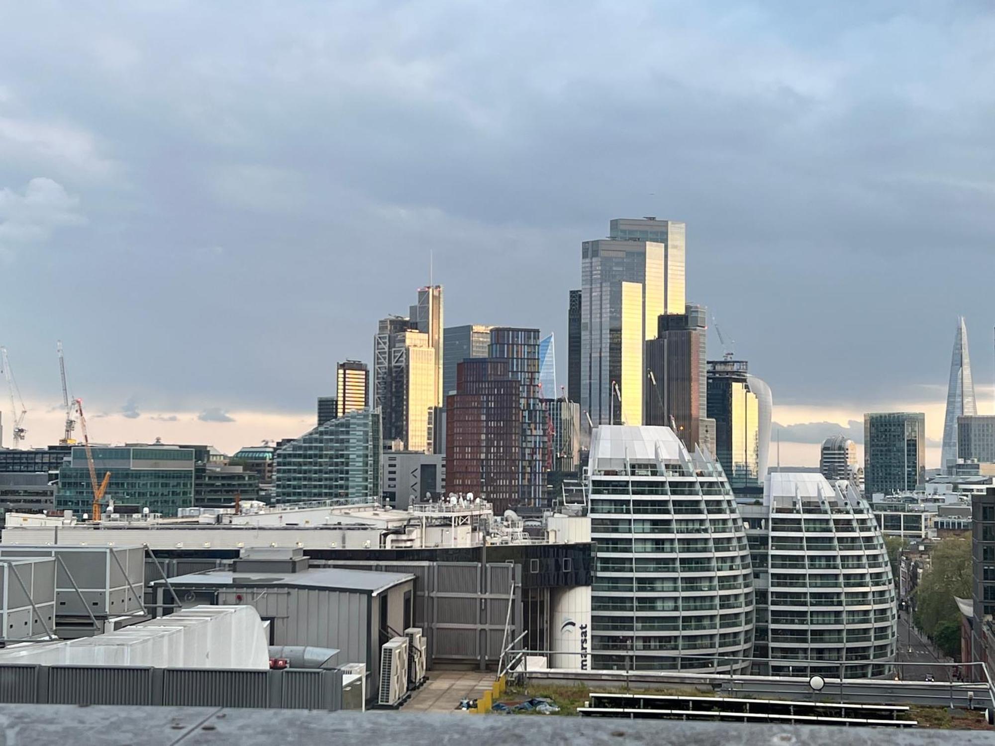 Old Street Beautiful Studio Apartment ลอนดอน ภายนอก รูปภาพ